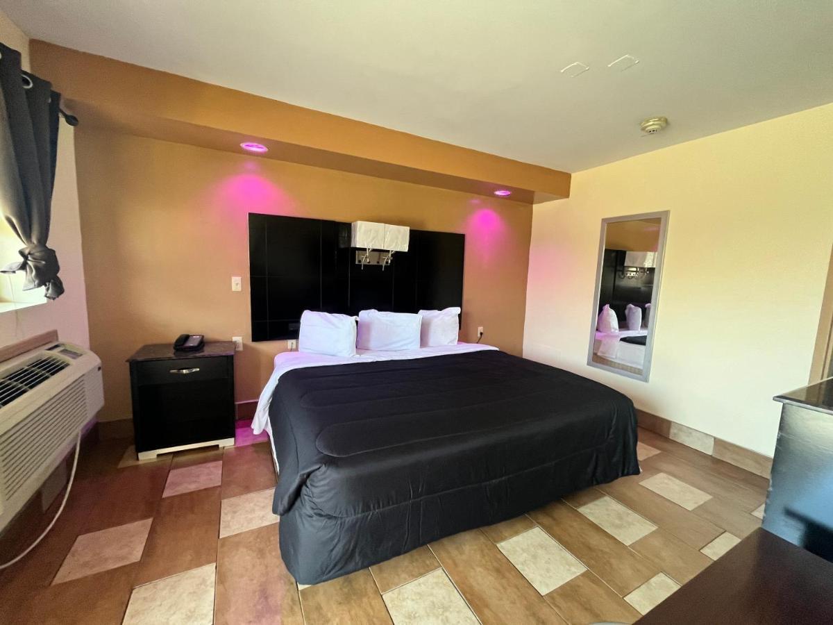 Circle Motor Lodge South Amboy Bagian luar foto