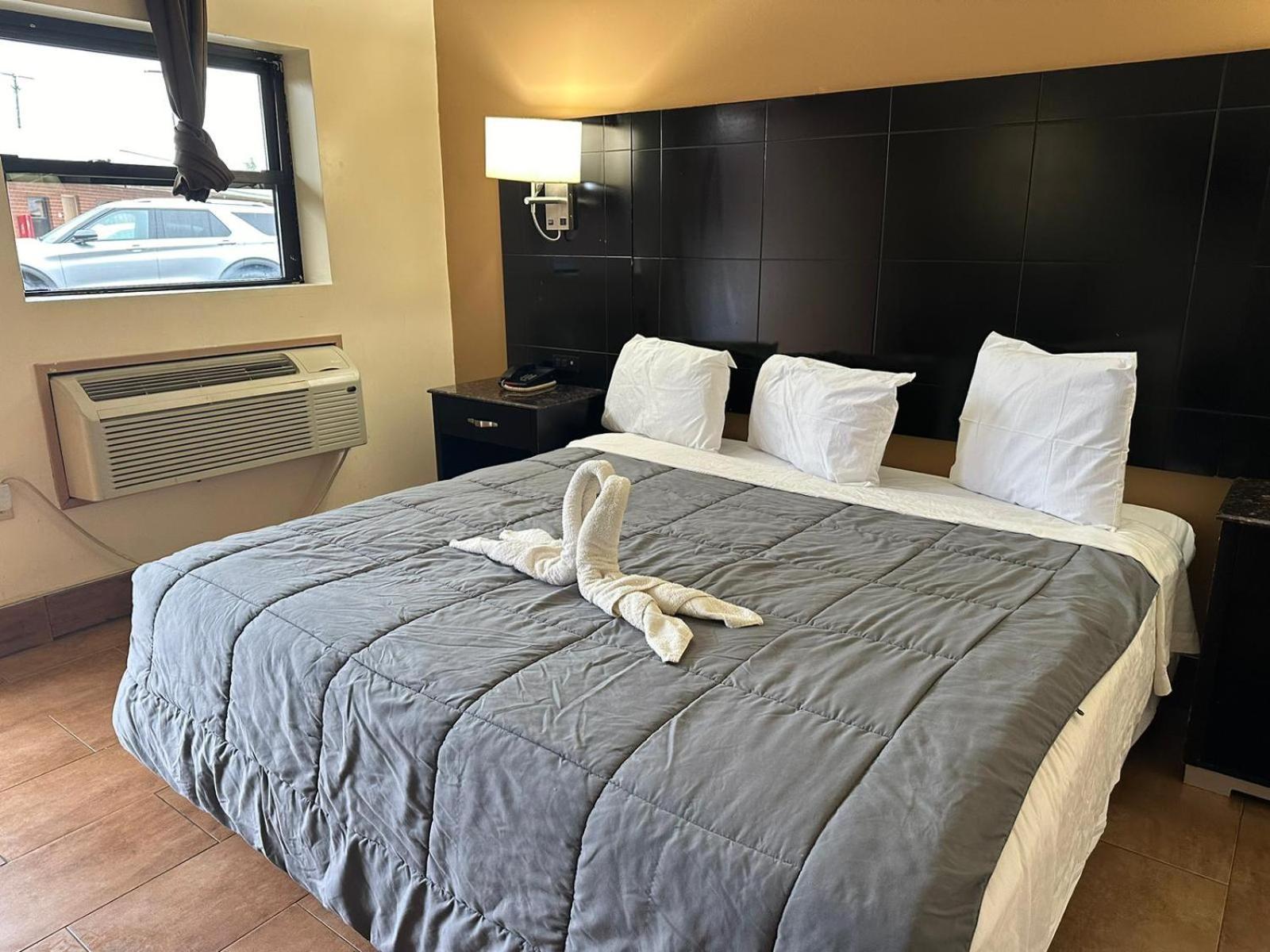 Circle Motor Lodge South Amboy Bagian luar foto